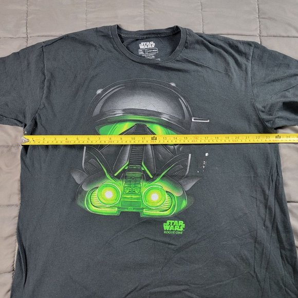 Star Wars Rogue One Mens 2XL Black Green Death Trooper Helmet Graphic T Shirt - Picture 5 of 8